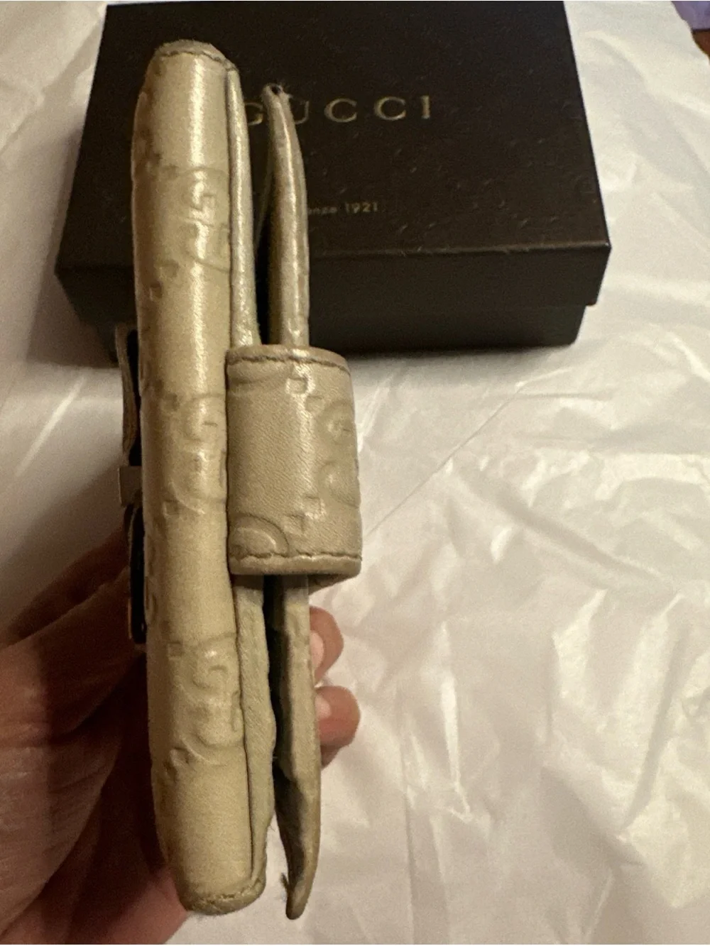 Gucci Cream Embossed GG Bow BiFold Leather Wallet with Box - Picture 10 of 14